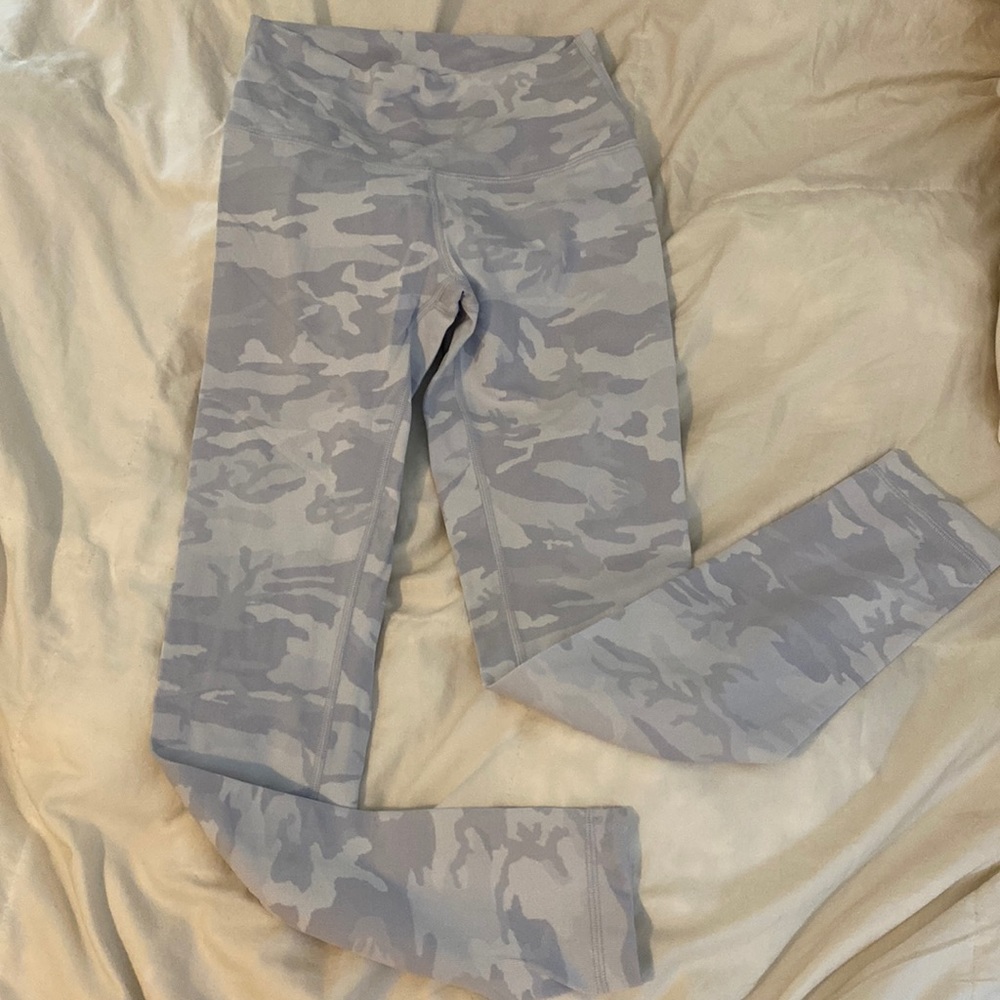 Rare white camouflage lululemon leggings. High waisted in style wunder under